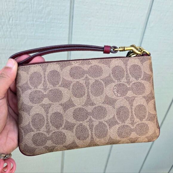 Coach Signature Canvas w/ Rexy and Carriage Motif Small Zip Wristlet. #88771 - Picture 3 of 7